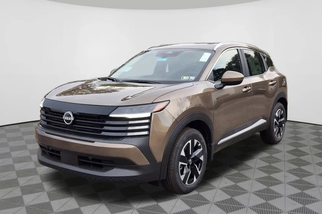 2025 Nissan Kicks SV photo 1