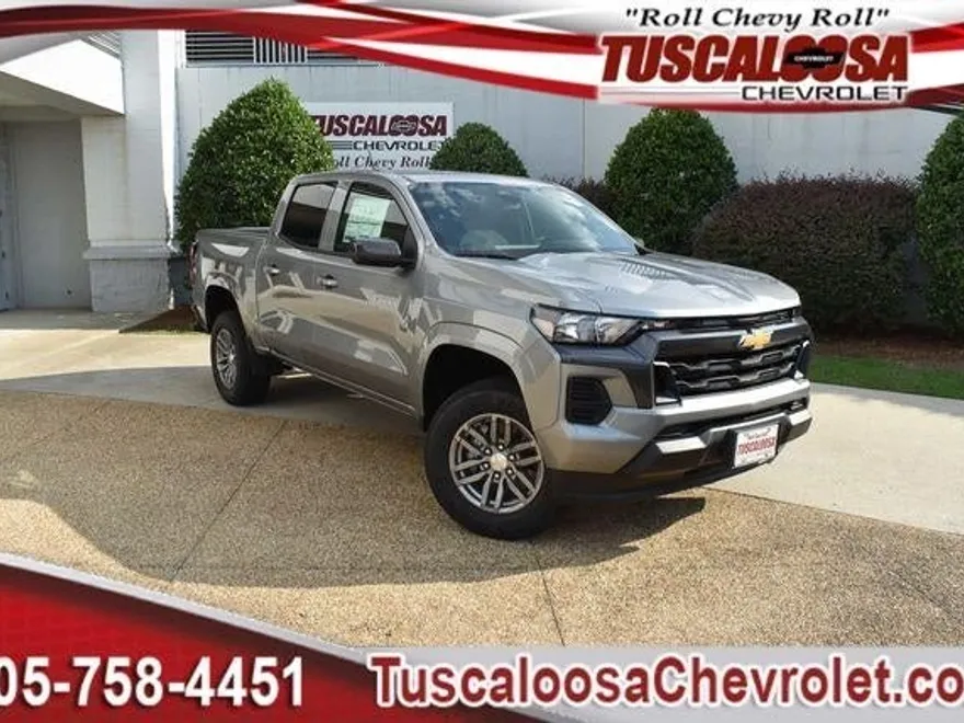 2026 Chevrolet Colorado LT photo 1
