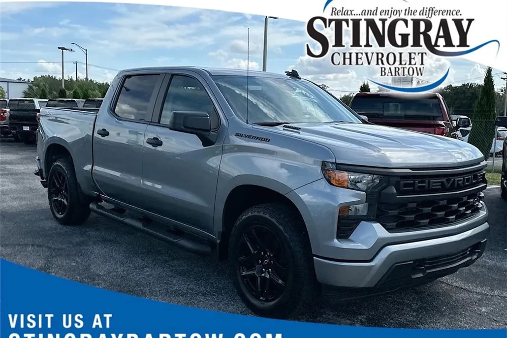 2025 Chevrolet Silverado 1500 Custom photo 1