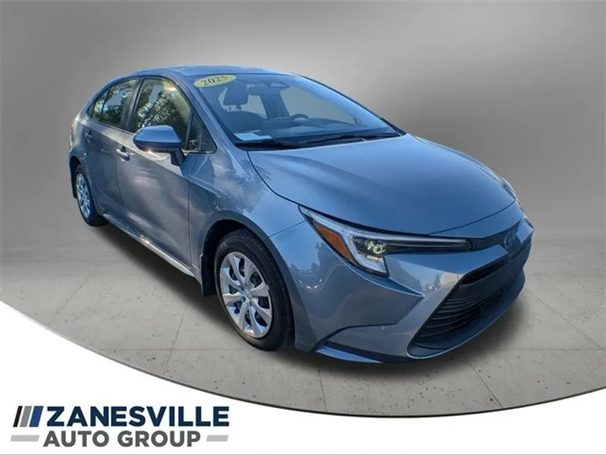2025 Toyota Corolla Hybrid LE photo 1