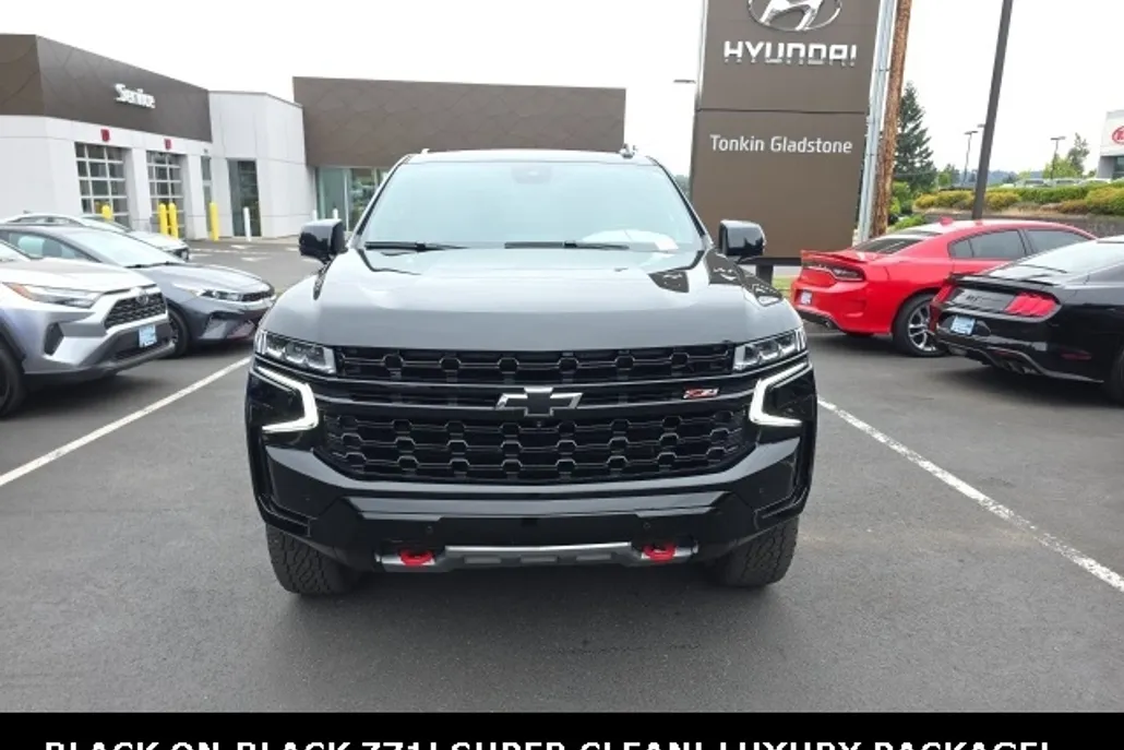 2023 Chevrolet Tahoe Z71 photo 1
