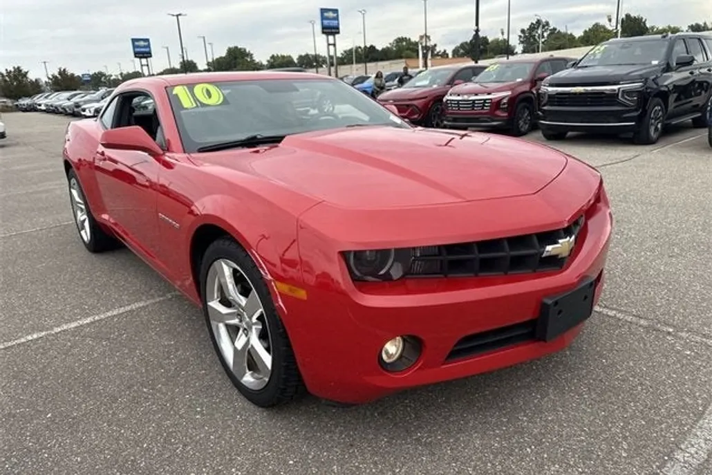 2010 Chevrolet Camaro LT1 Coupe photo 1