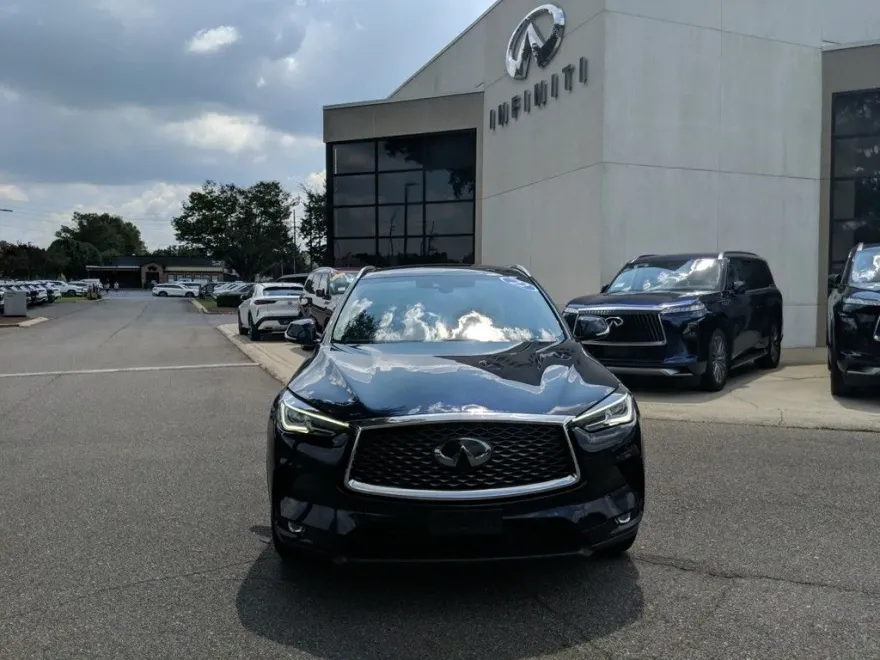 2022 Infiniti QX50 Luxe photo 1