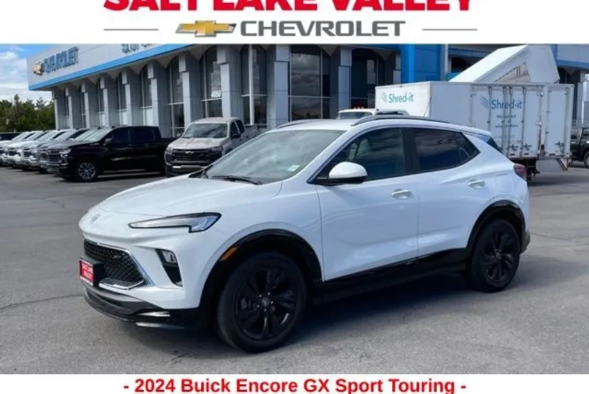 2024 Buick Encore GX Sport Touring photo 1