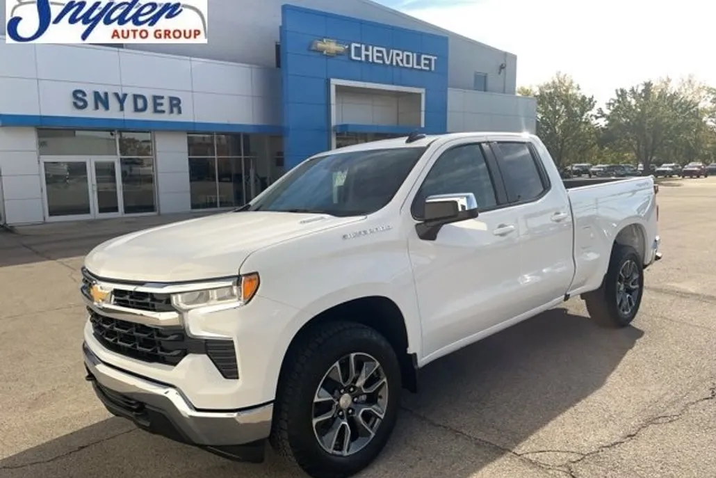 2025 Chevrolet Silverado 1500 LT photo 1