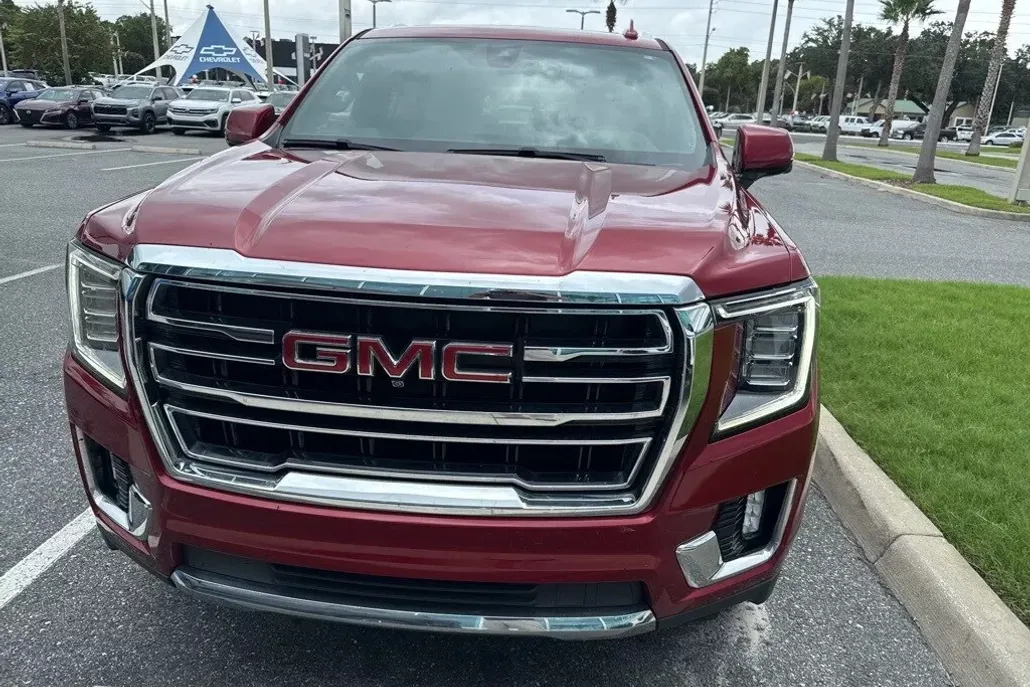 2022 Gmc Yukon SLT photo 1