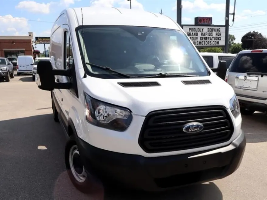 2019 Ford Transit photo 1