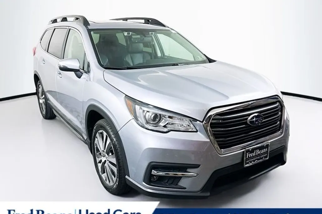 2022 Subaru Ascent Limited photo 1