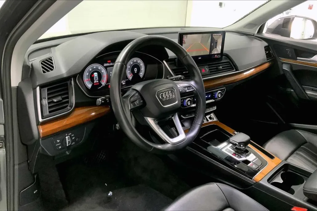 2023 Audi Q5 45 S line Premium photo 1