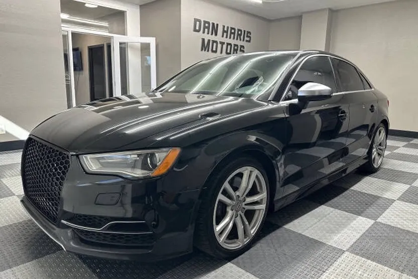 2015 Audi S3 2.0T Premium Plus photo 1