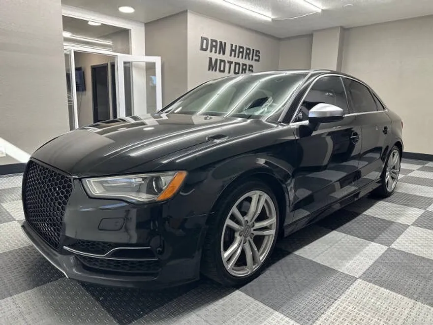 2015 Audi S3 2.0T Premium Plus photo 1
