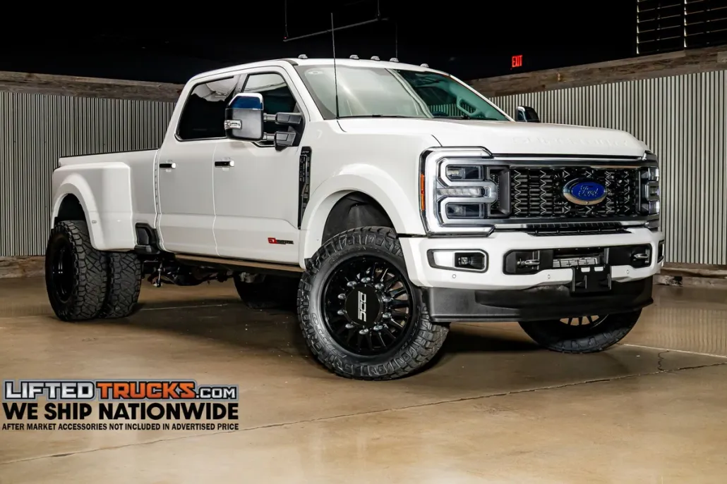 2024 Ford F-450 photo 1