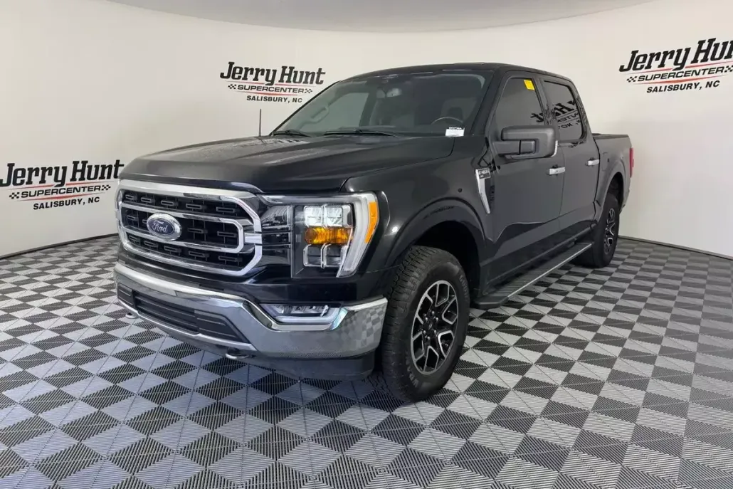 2021 Ford F-150 XLT photo 1