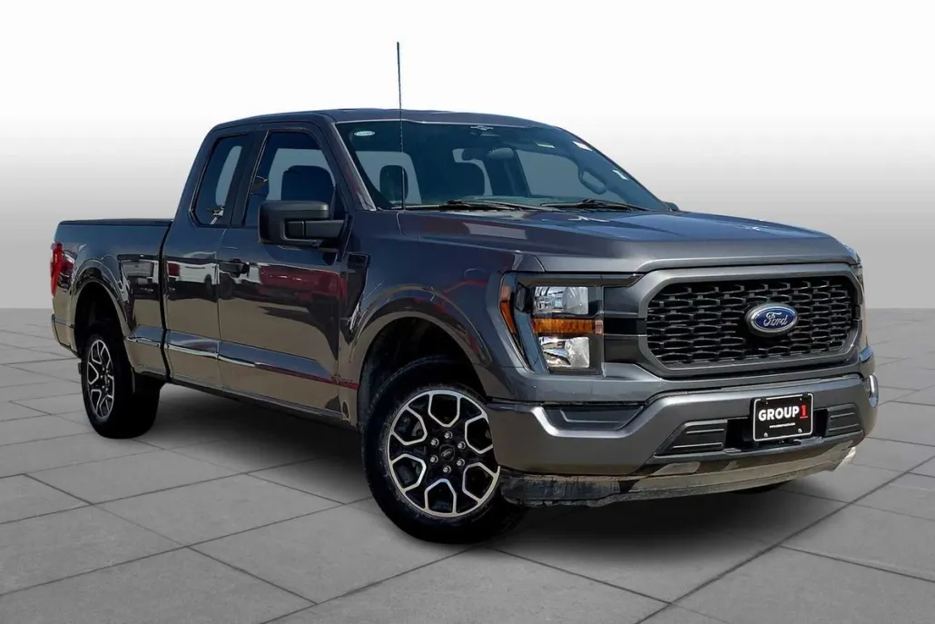 2023 Ford F-150 XL photo 1