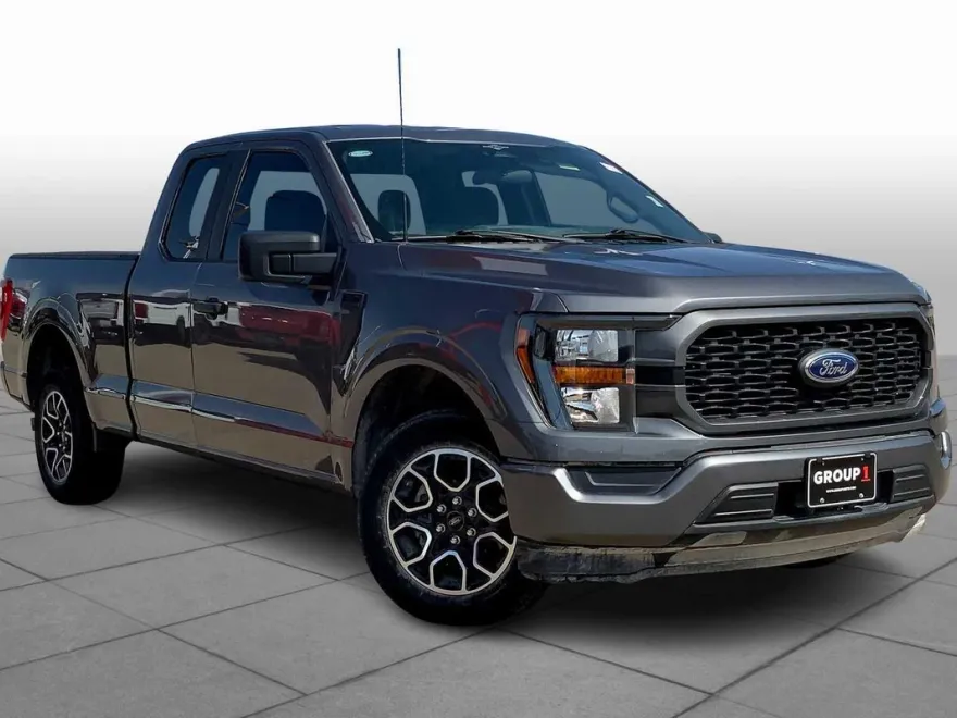 2023 Ford F-150 XL photo 1