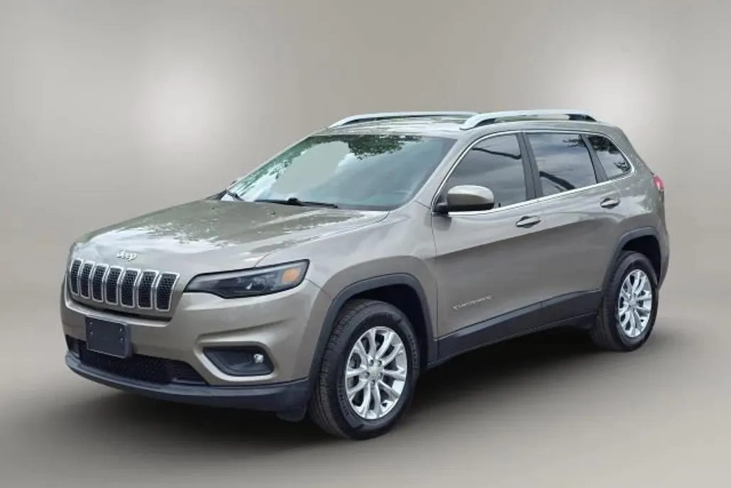2019 Jeep Cherokee Latitude photo 1
