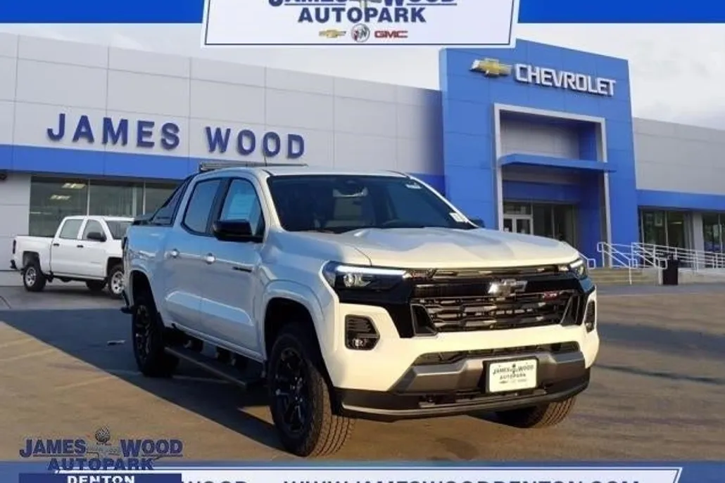 2025 Chevrolet Colorado Z71 photo 1