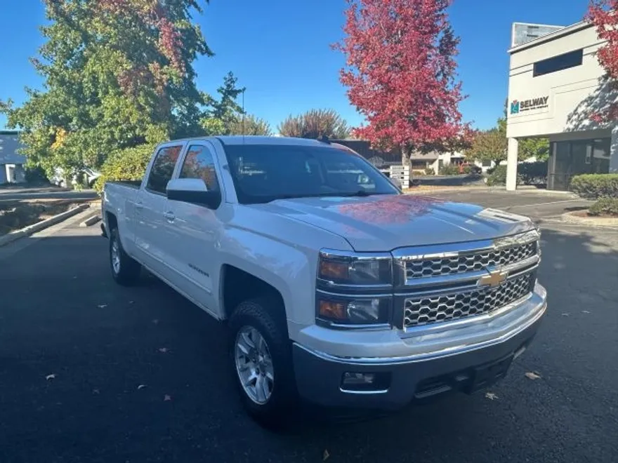 2015 Chevrolet Silverado 1500 LT photo 1