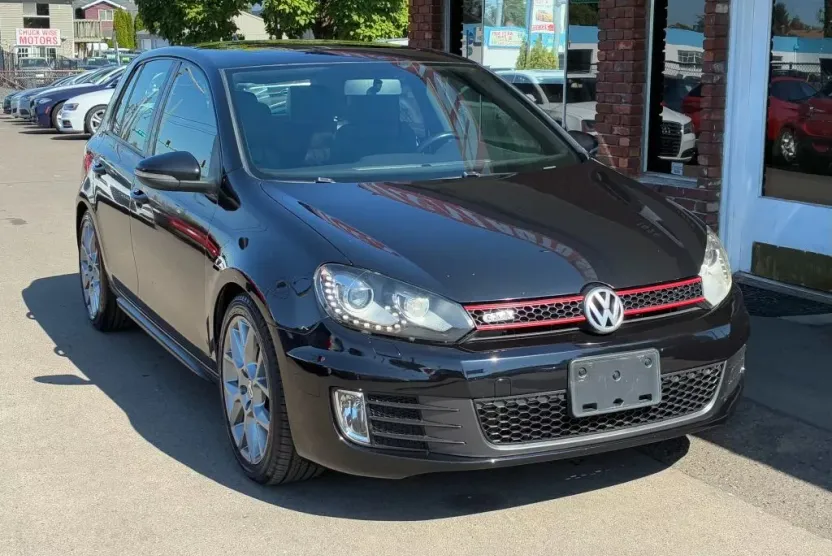2013 Volkswagen Golf GTI photo 1