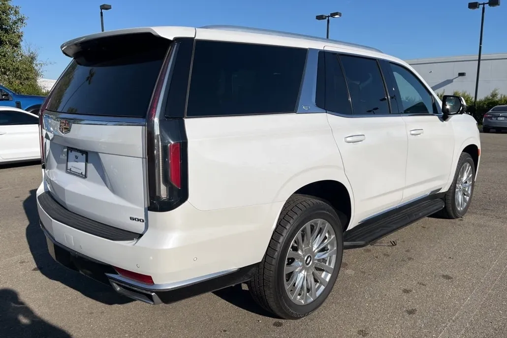 2023 Cadillac Escalade Premium Luxury photo 1