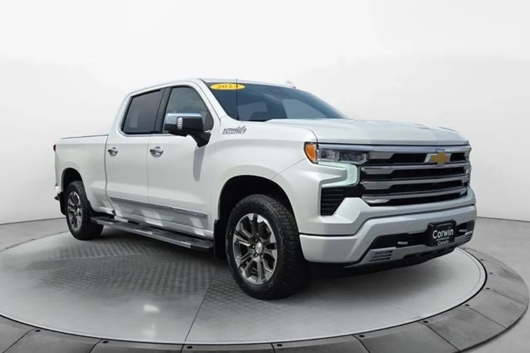 2024 Chevrolet Silverado 1500 High Country photo 1
