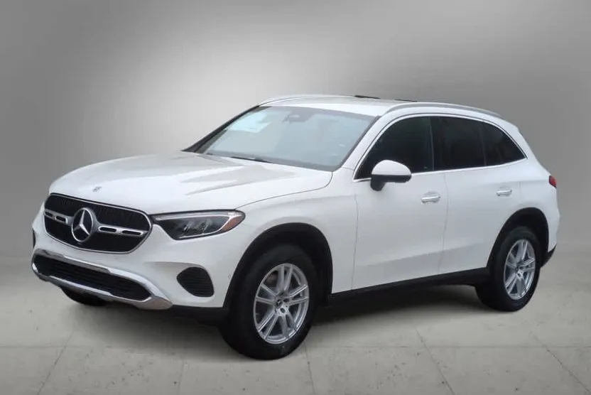 2025 Mercedes Benz GLC 300 4MATIC photo 1