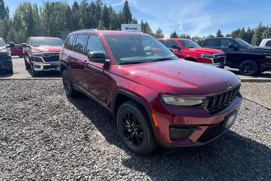2025 Jeep Grand Cherokee Altitude X photo 1