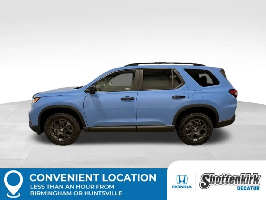 2025 Honda Pilot TrailSport photo 1