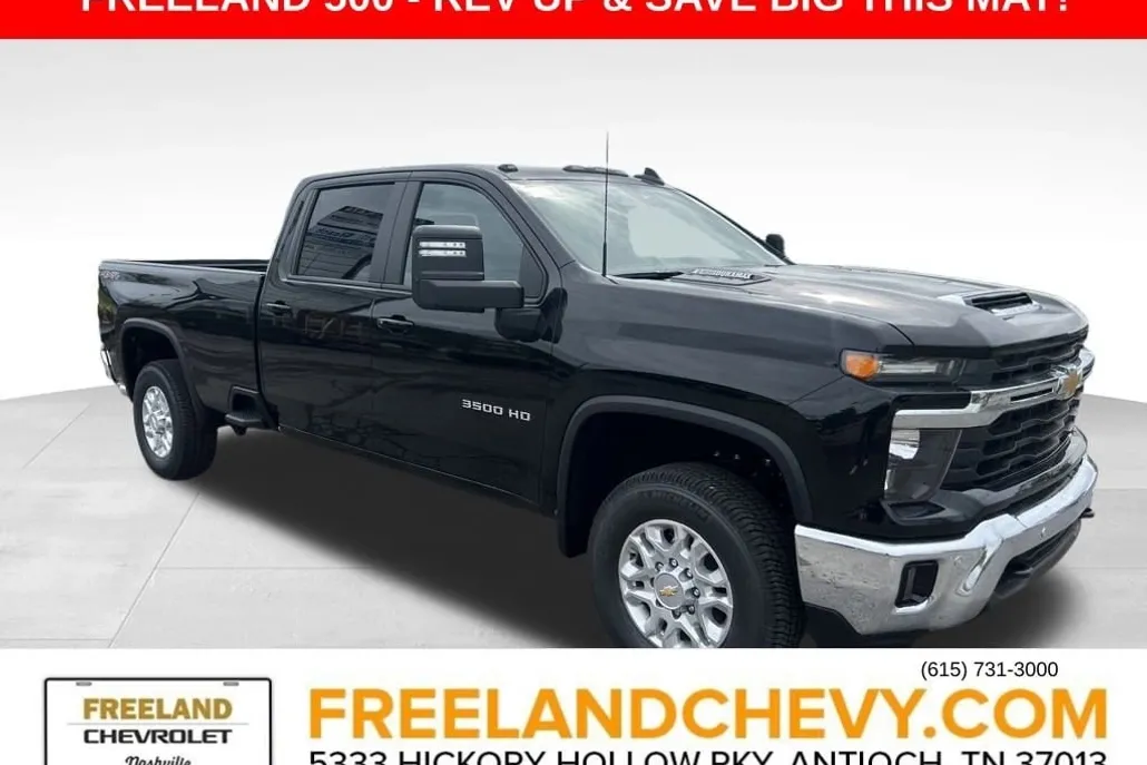 2025 Chevrolet Silverado 3500HD LT photo 1