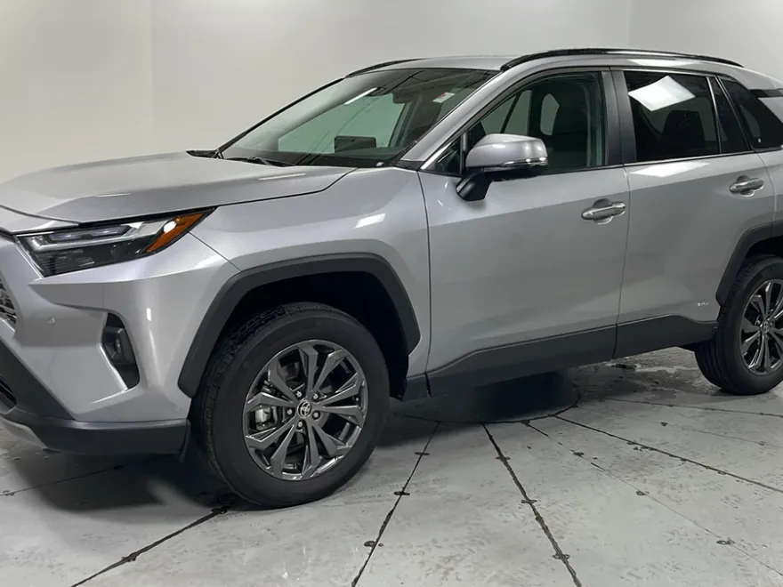 2024 Toyota RAV4 Hybrid Limited photo 1