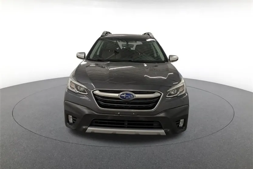 2020 Subaru Outback Touring photo 1