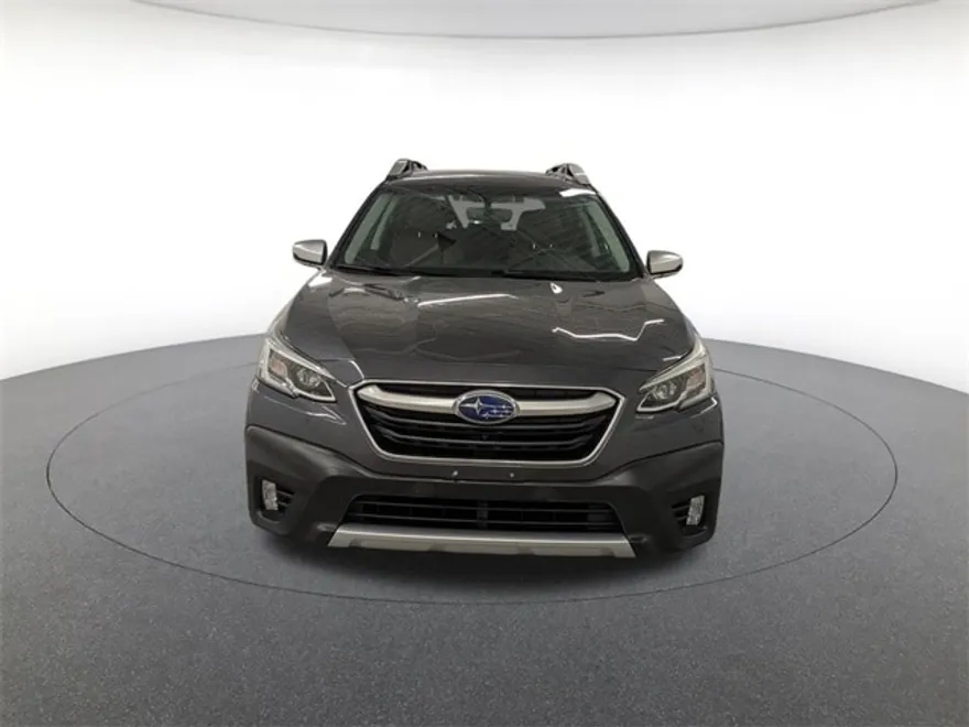 2020 Subaru Outback Touring photo 1
