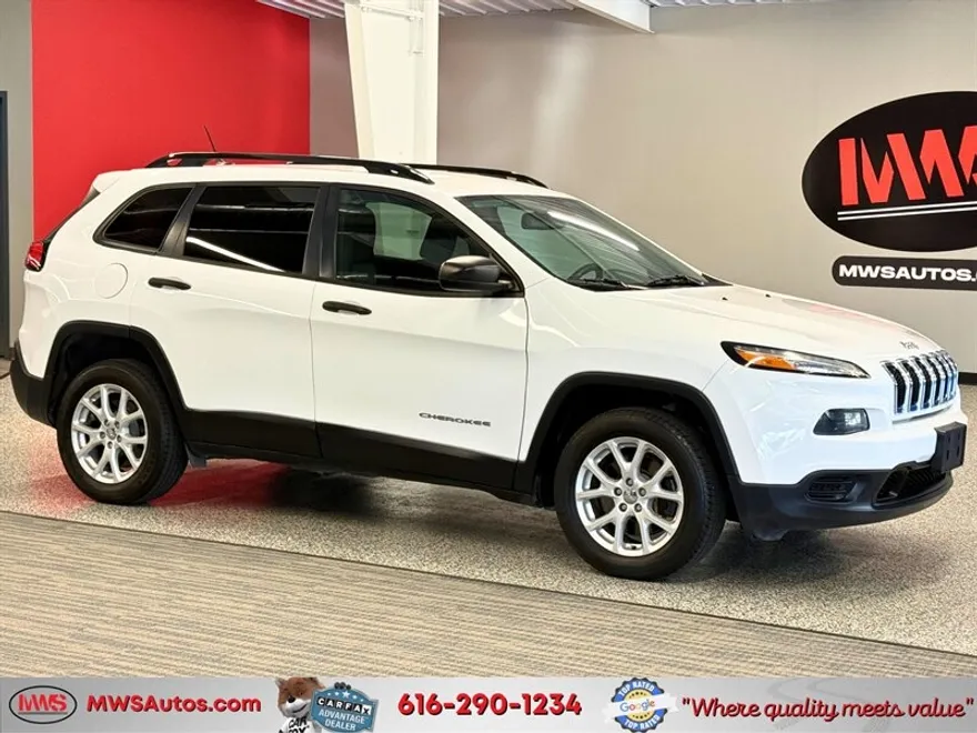 2016 Jeep Cherokee Sport photo 1