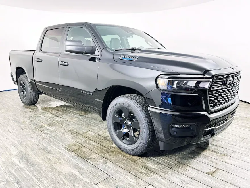 2025 Ram 1500 Tradesman photo 1
