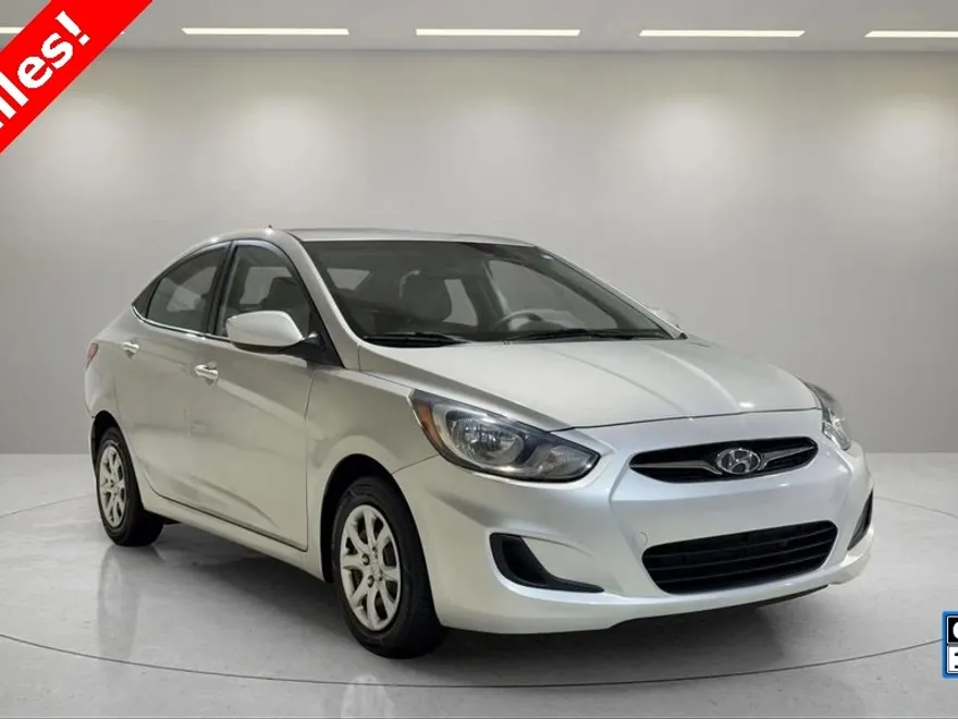 2013 Hyundai Accent GLS photo 1