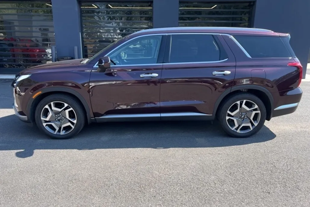 2023 Hyundai Palisade Limited photo 1