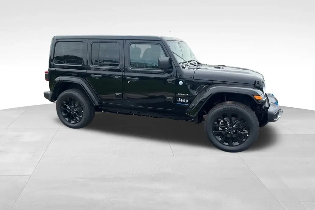 2024 Jeep Wrangler Sahara 4xe photo 1