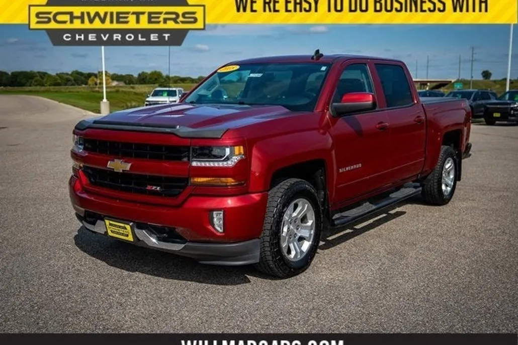2018 Chevrolet Silverado 1500 LT photo 1