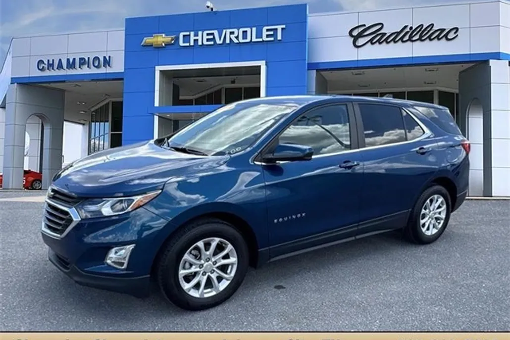 2021 Chevrolet Equinox LT photo 1