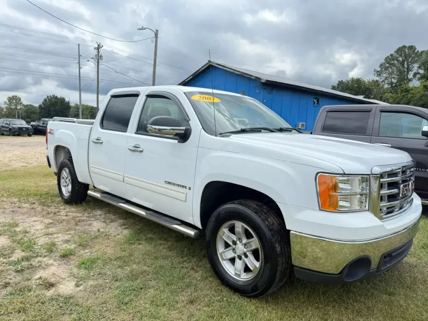 2007 Gmc Sierra 1500 SLE photo 1