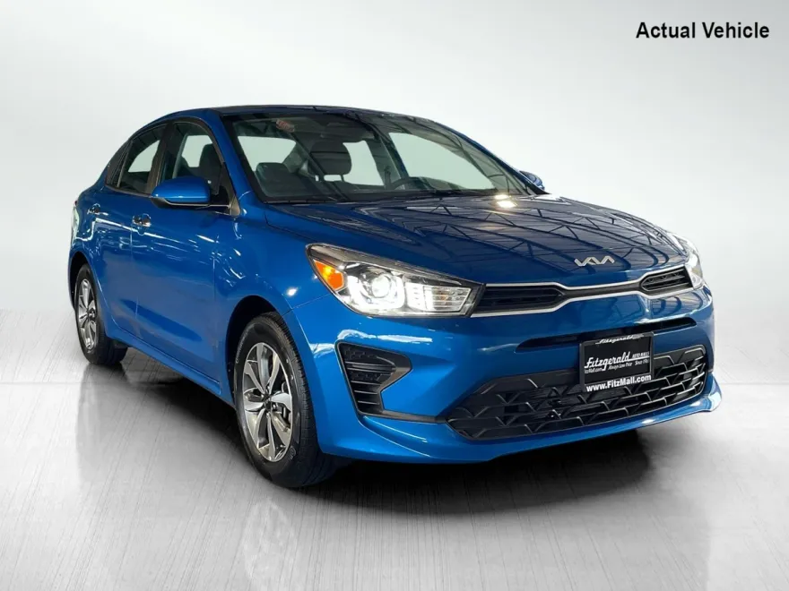 2023 Kia Rio S photo 1