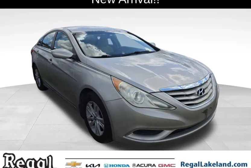 2011 Hyundai Sonata GLS photo 1