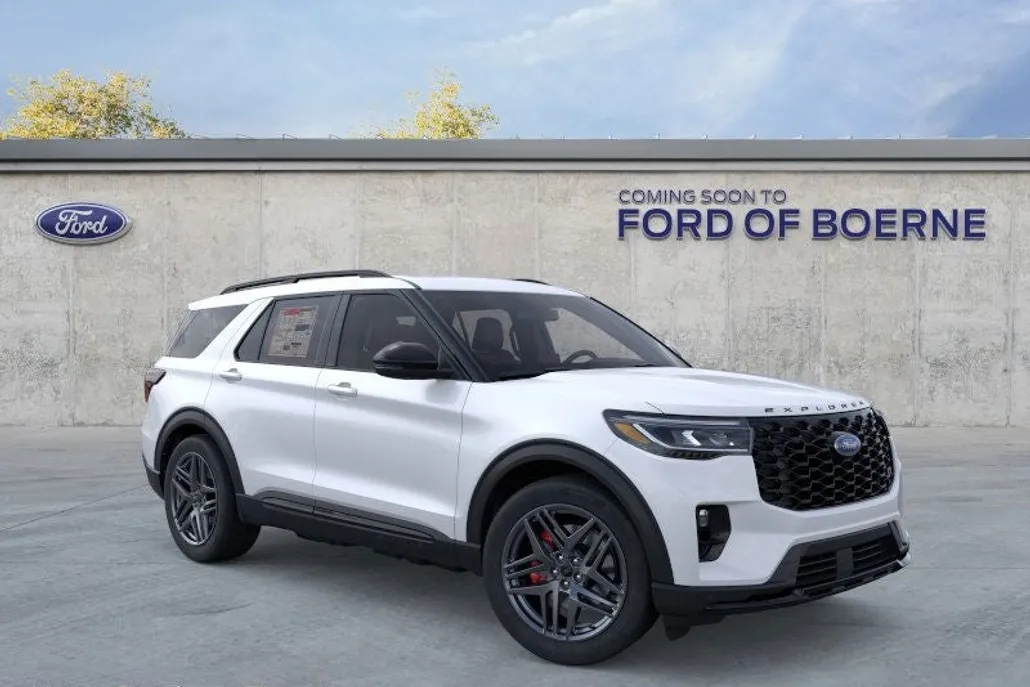 2025 Ford Explorer ST photo 1