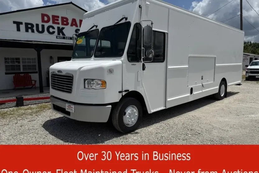 2017 Freightliner MT 55 Chassis photo 1