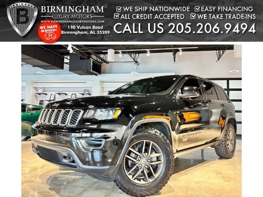 2017 Jeep Grand Cherokee Anniversary Edition photo 1