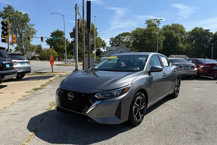 2024 Nissan Sentra SV photo 1