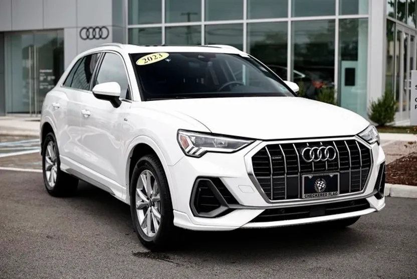 2023 Audi Q3 Premium S line photo 1