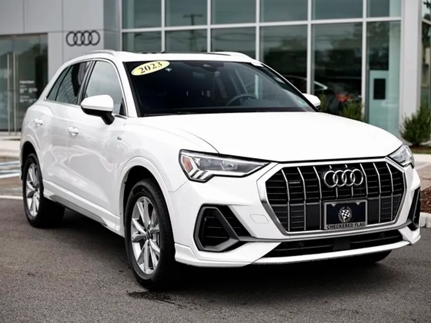 2023 Audi Q3 Premium S line photo 1