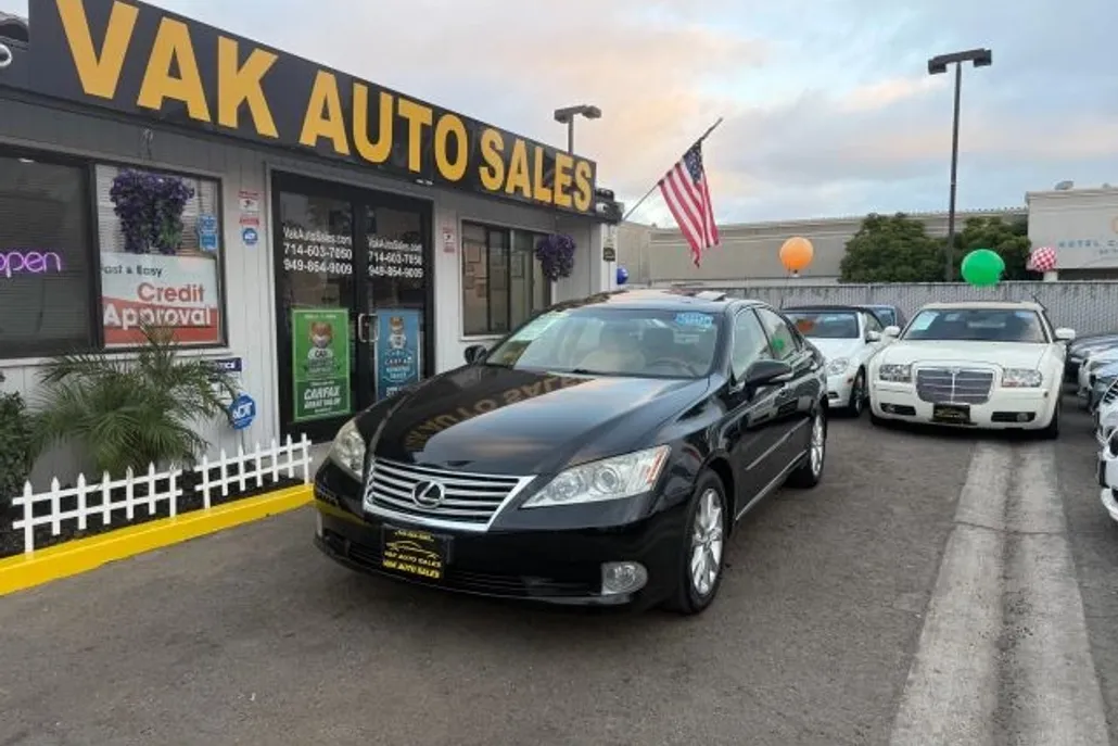 2011 Lexus ES 350 photo 1
