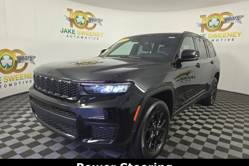 2024 Jeep Grand Cherokee Altitude photo 1